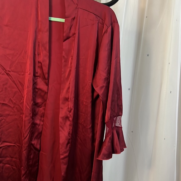 Satin Robe - Picture 2 of 3